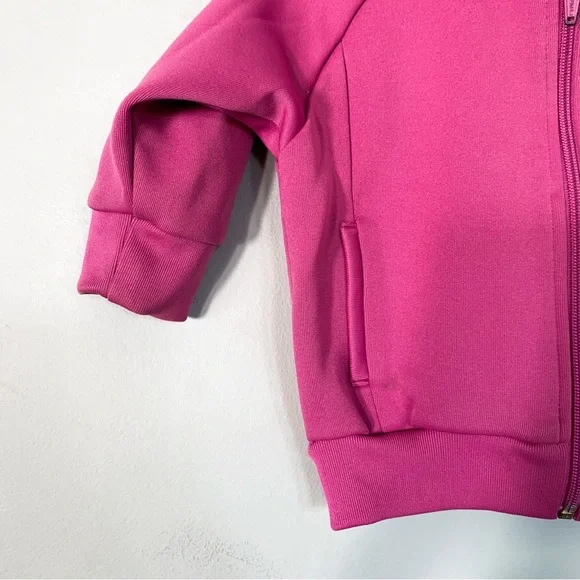 Adidas • Track Jacket - Picture 2 of 4